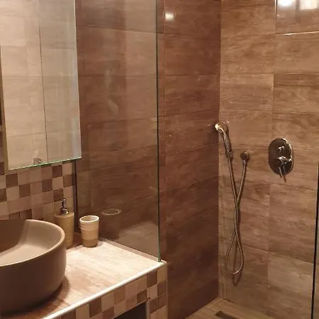 Apartament Irida